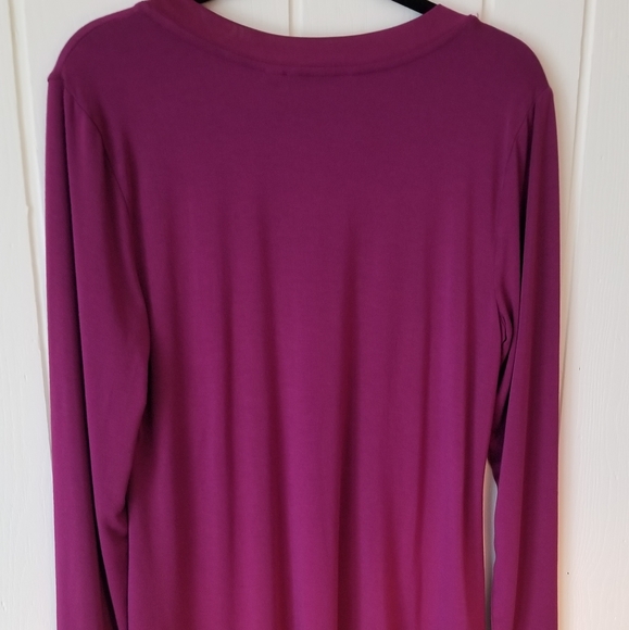 Halston basic top - Picture 2 of 6